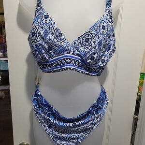 Jantzen Moroccan Blue and White Patterned Bikini 3 Pc. Set Size 16 NWOT